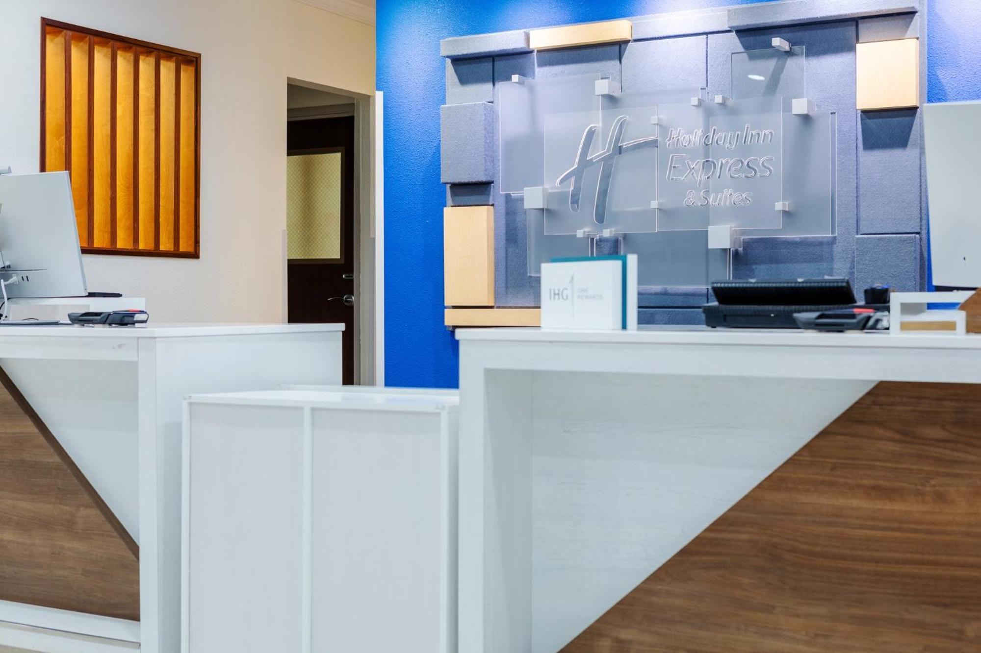 Holiday Express & Memphis/germantown By Ihg 2* Germantown