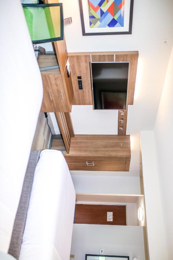 Holiday Express & Memphis/germantown By Ihg Hotel 2*
