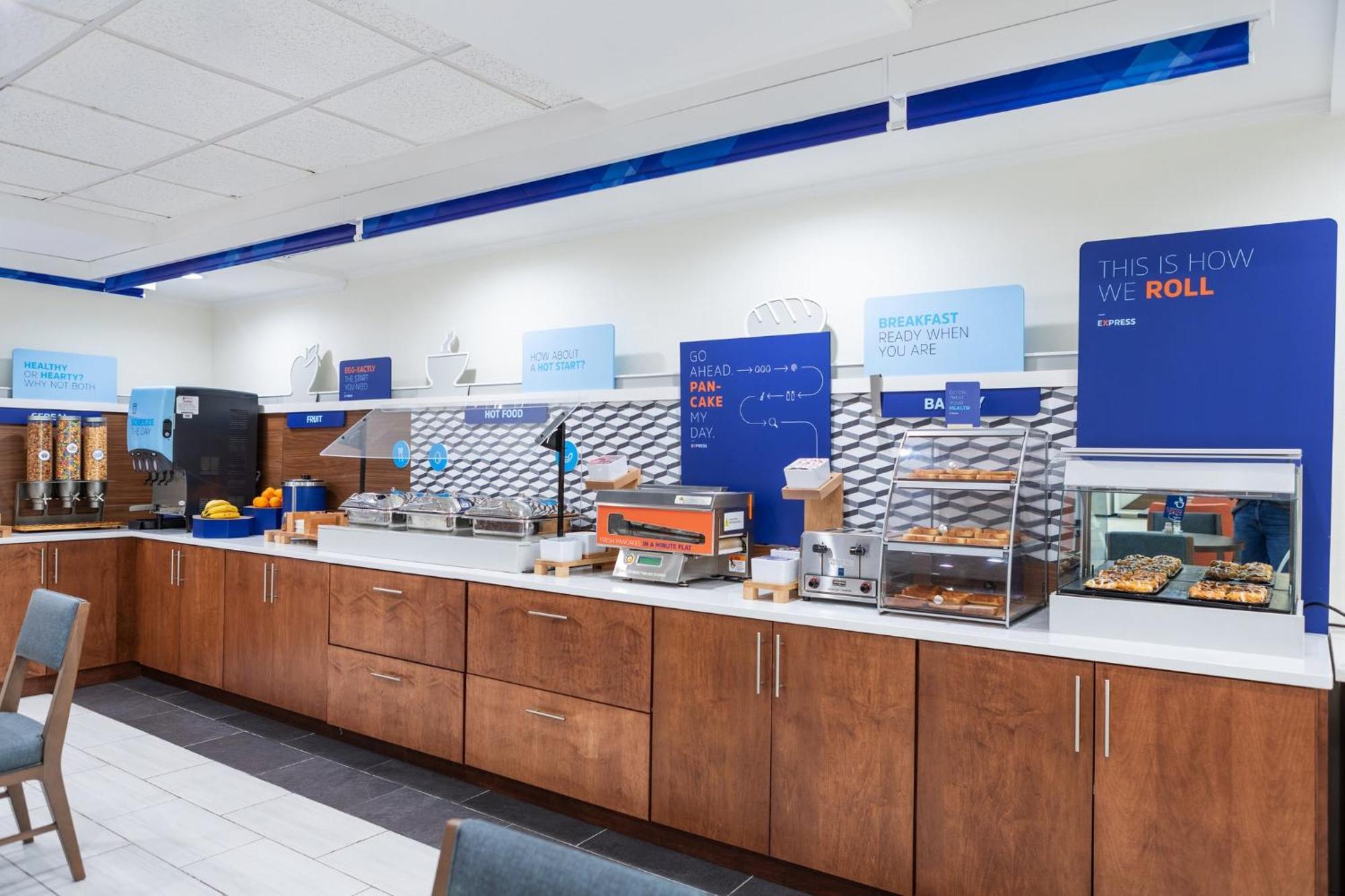 Holiday Express & Memphis/germantown By Ihg